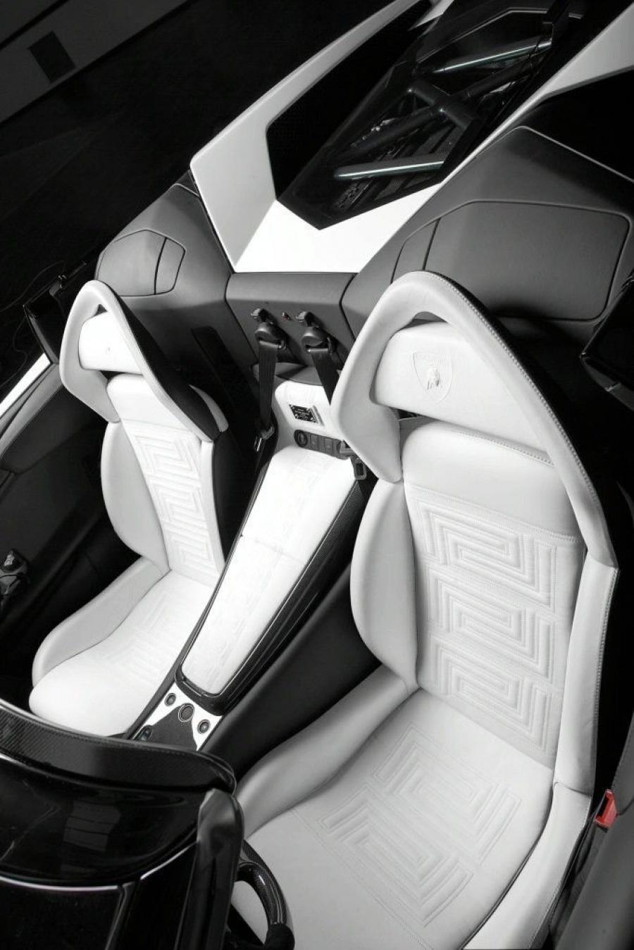  Lamborghini Murcielago LP640 Roadster Versace 2008 года  (фото 8 из 12)